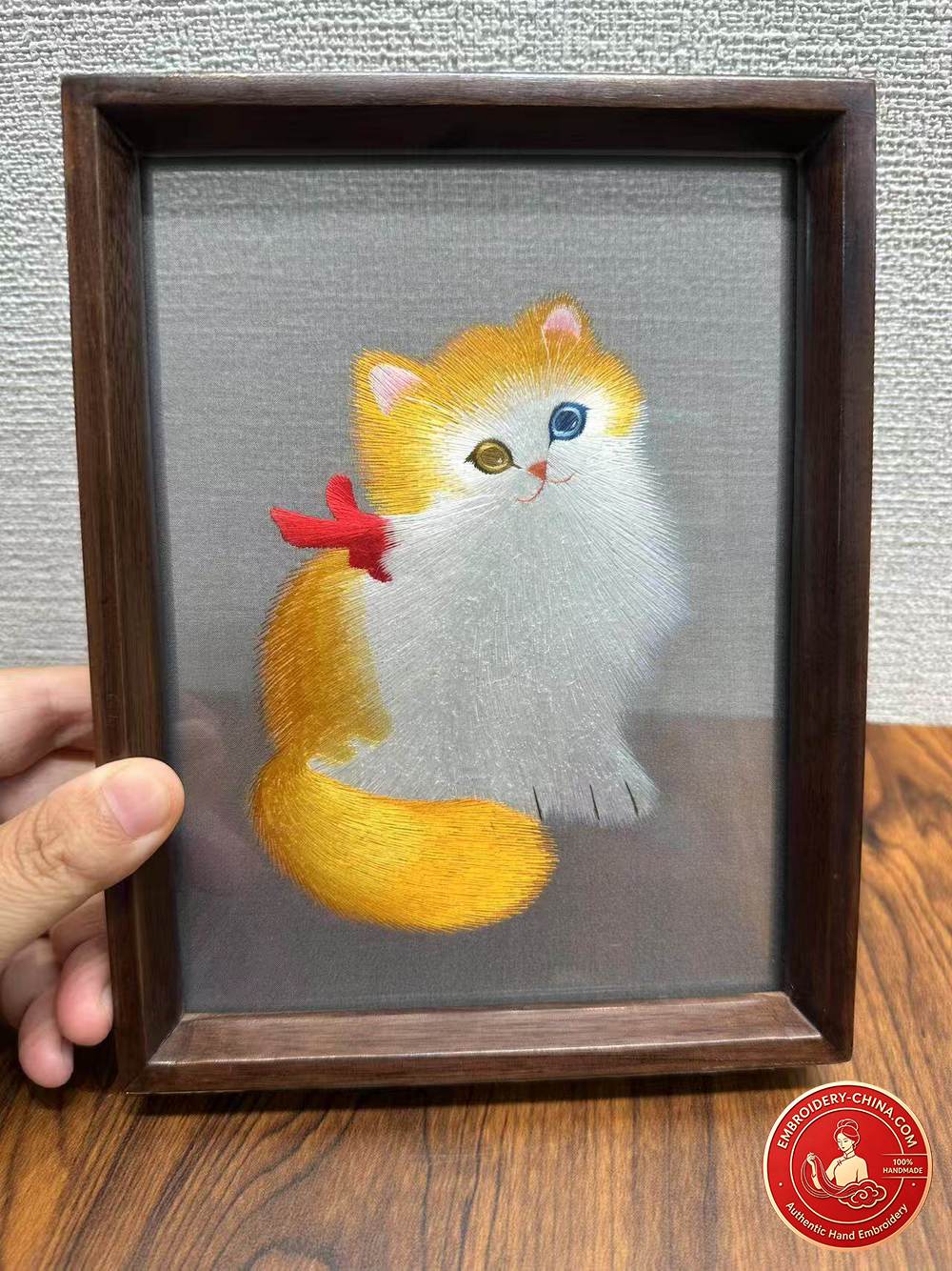 Double-sided Embroidery Ornament - Premium Lucky Cat Handmade Embroidery with Walnut Frame, 20×15cm (In Stock)