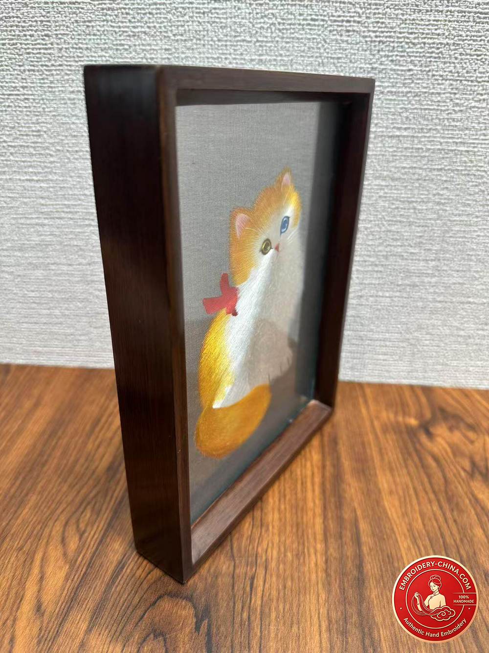 Double-sided Embroidery Ornament - Premium Lucky Cat Handmade Embroidery with Walnut Frame, 20×15cm (In Stock)