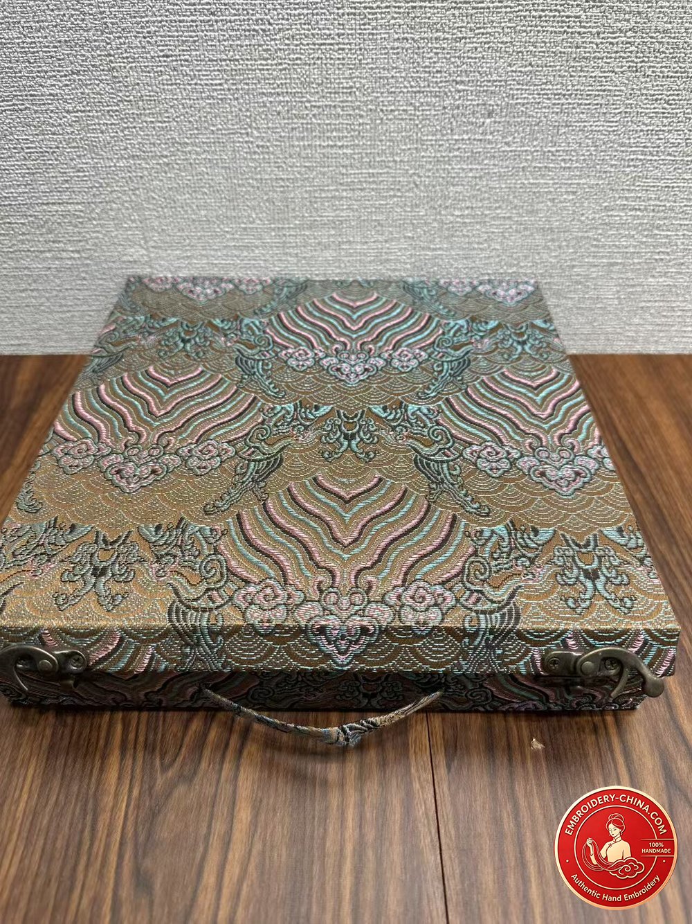 Double-sided Embroidery Ornament - Ancient Landscape Handmade Embroidery (2-Strand/3-Strand) with Walnut Frame, 23×21cm