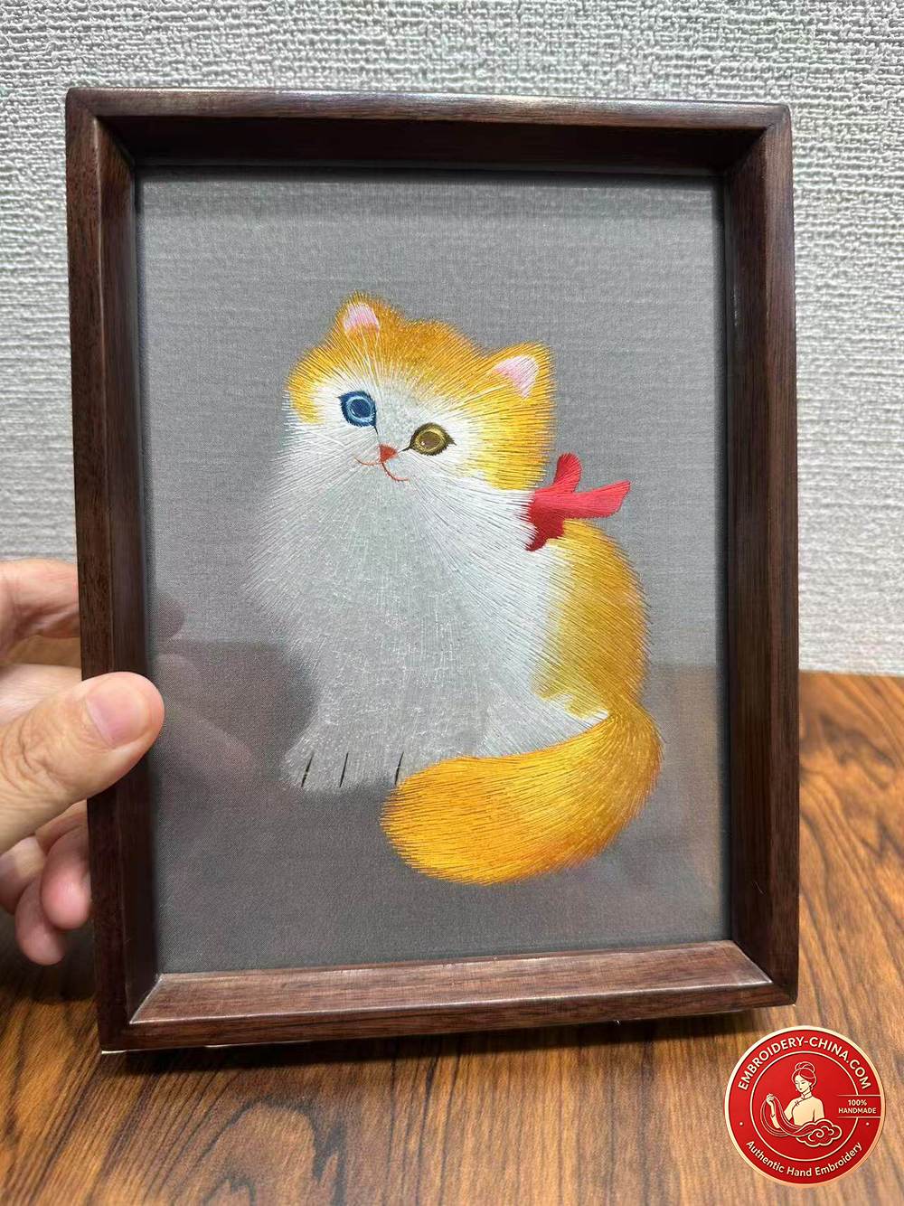 Double-sided Embroidery Ornament - Premium Lucky Cat Handmade Embroidery with Walnut Frame, 20×15cm (In Stock)